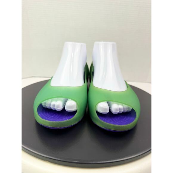 CROCS Carlie Women’s Ballet Slip On Shoes Green Purple Peep Toe Comfort Sz 9 - Picture 4 of 13